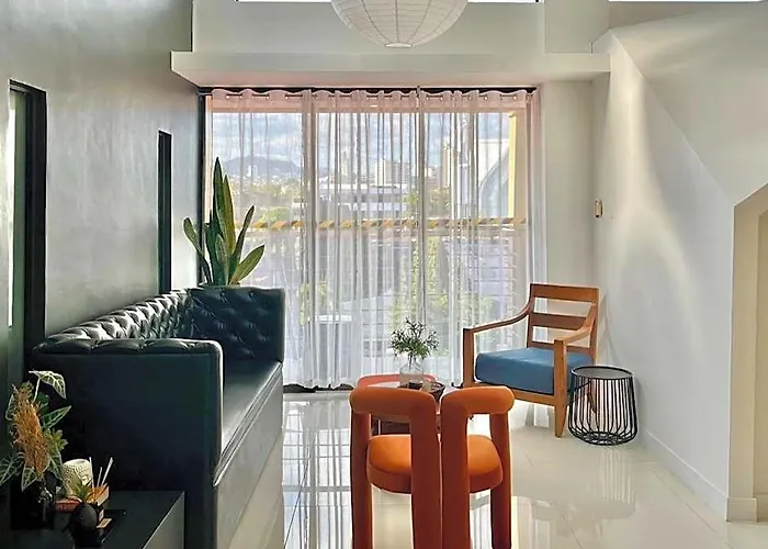 Soho-style Loft 4br, Central, Wifi W/ Gameroom *
