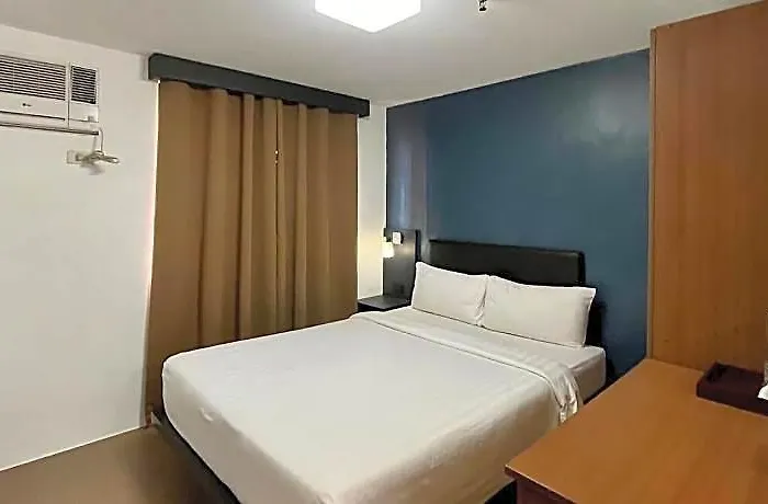 Hotel Soho-style Loft 4br, Central, Wifi W/ Gameroom Cebu